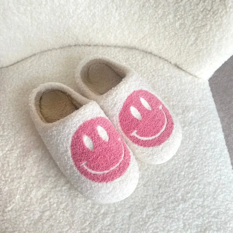 Happy Face Slipper Pink
