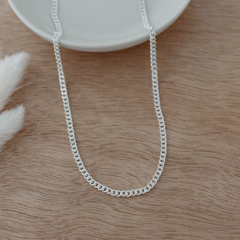 Glee Brazen Necklace Silver