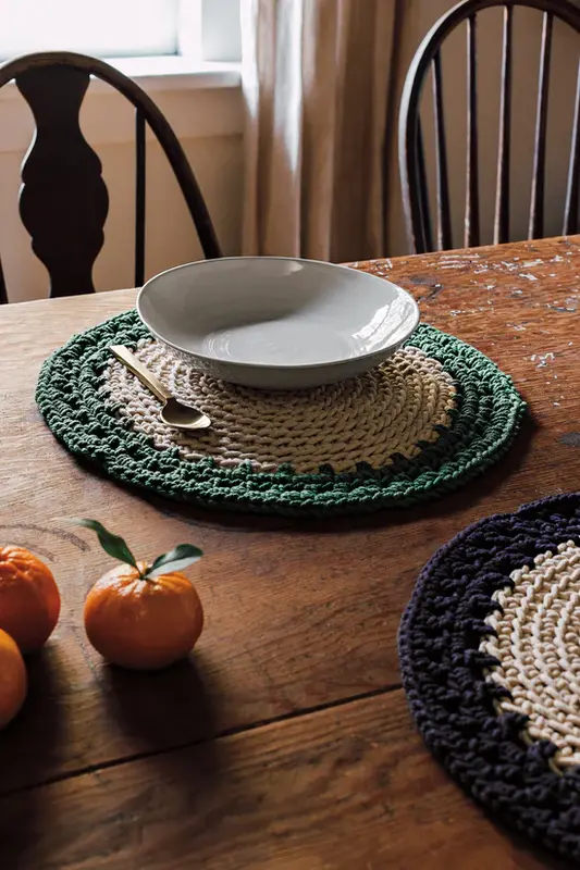 Danica Heirloom Cinnamon Stick Aura Placemat