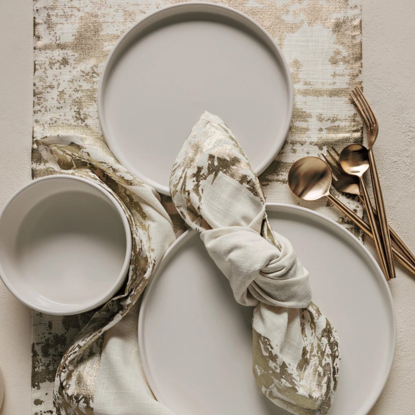 Danica Heirloom Gold Glimmer Table Runner