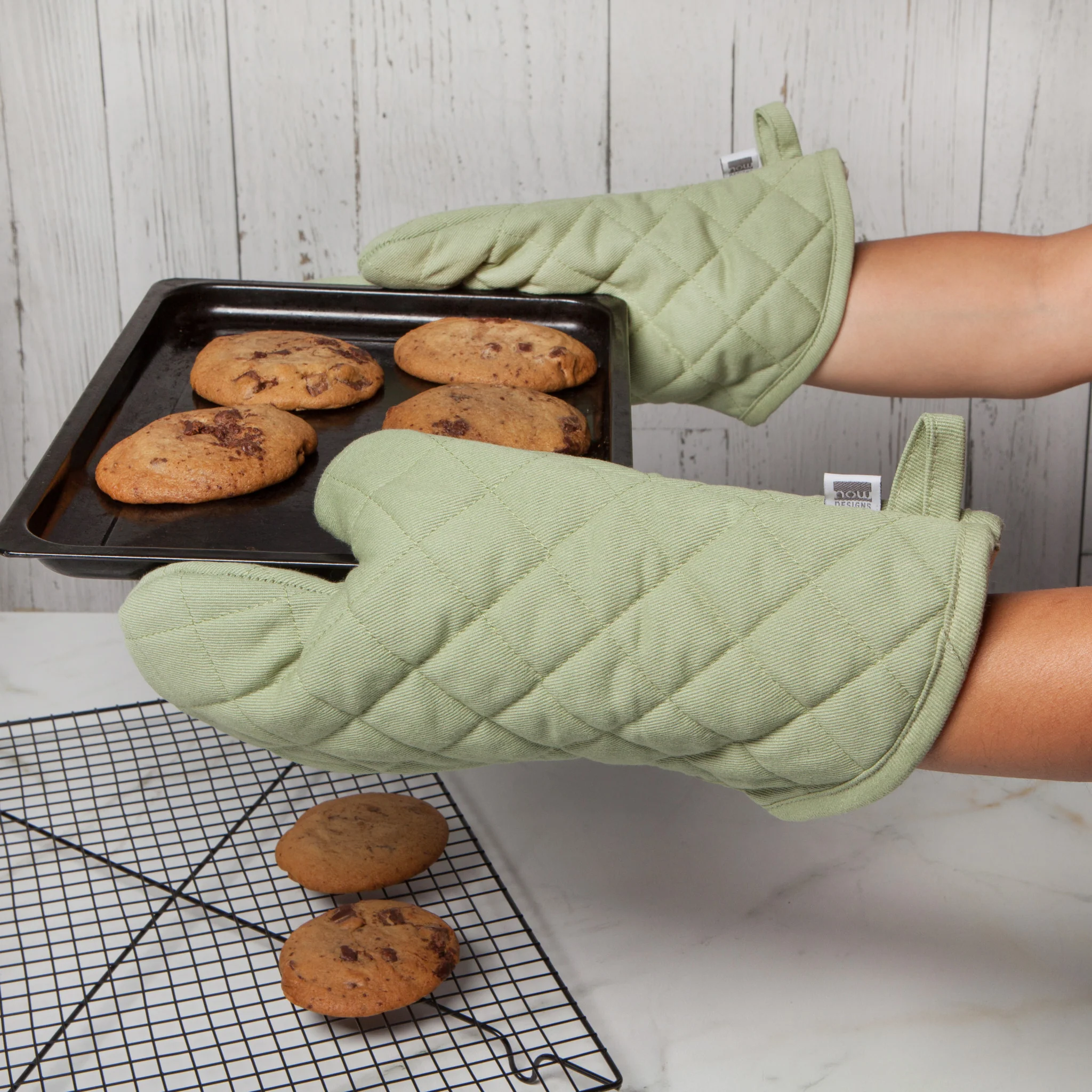 Danica Sage Green Superior Oven Mitt