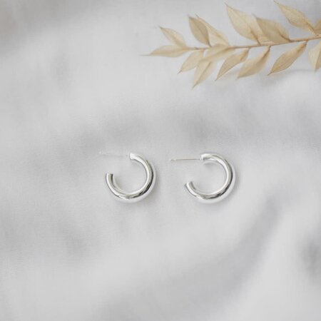 Glee Ample Hoops