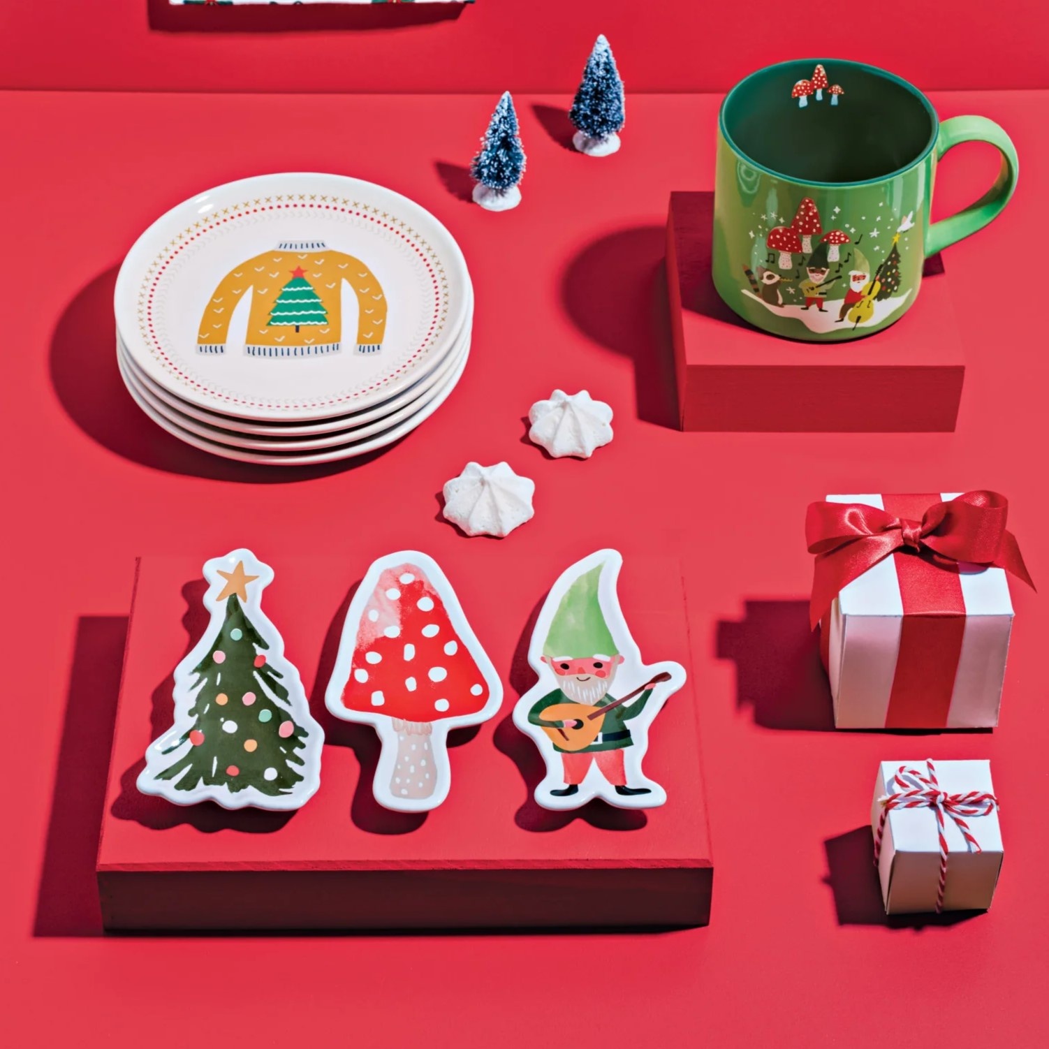 Danica Jubilee Gnome For The Holidays Dish (Individual)