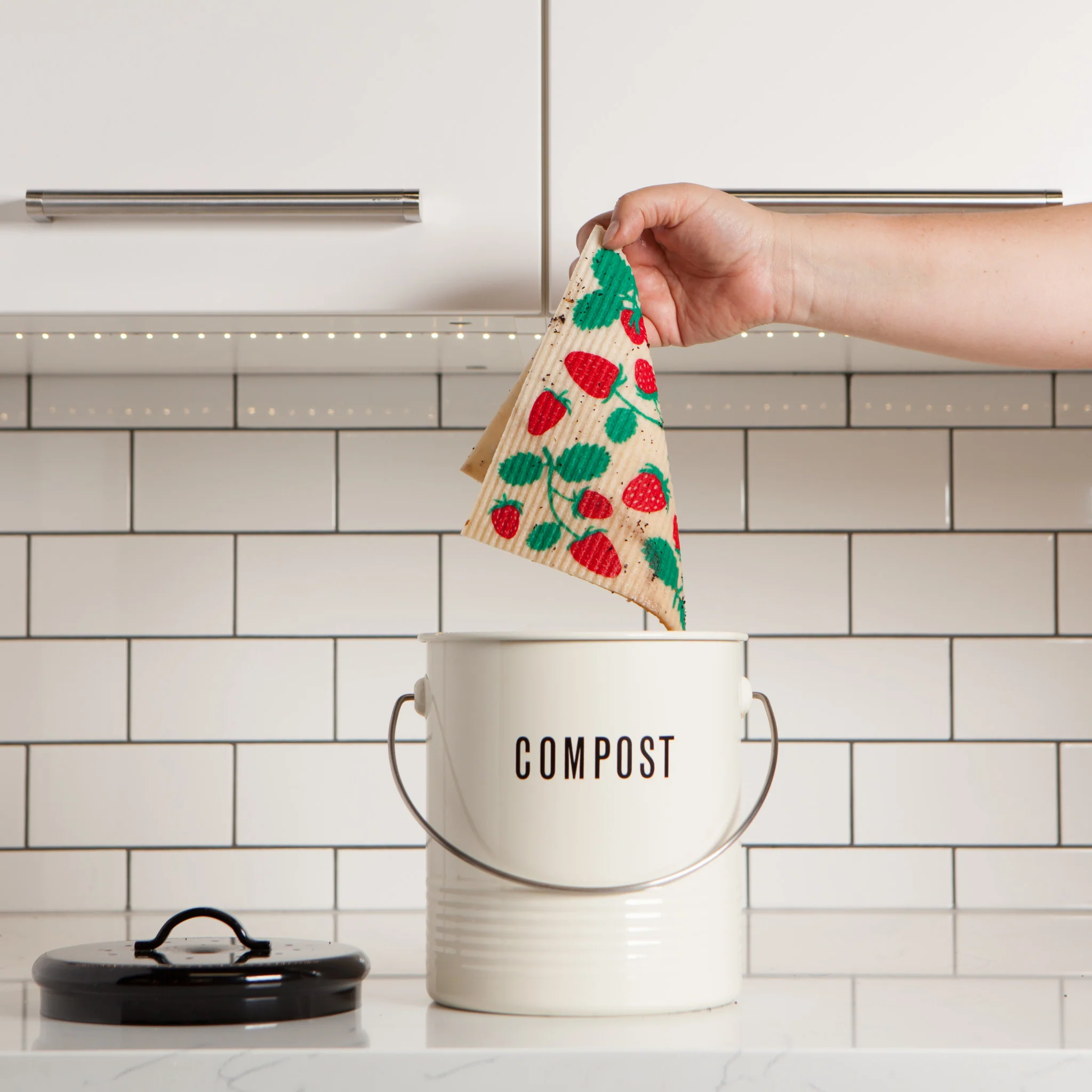 Ecologie by Danica Strawberries Swedish Dishcloth