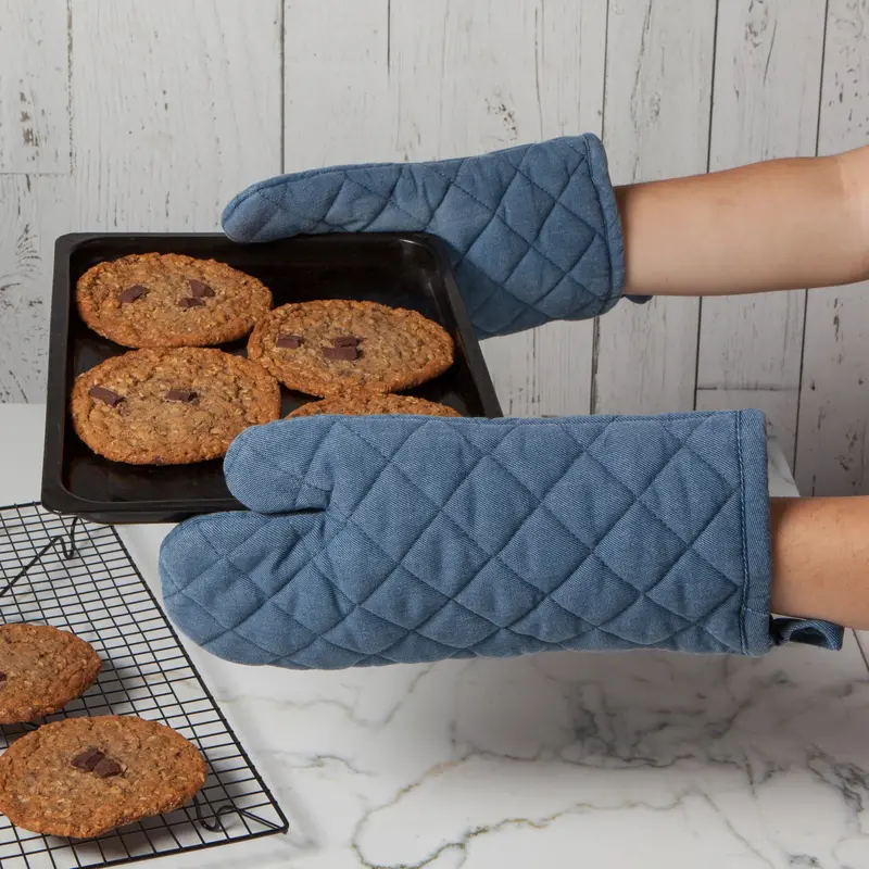 Danica Heirloom Midnight Stonewash Oven Mitt