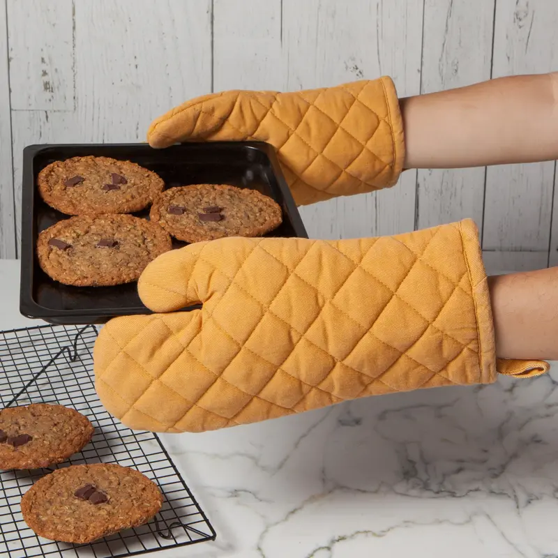 Danica Heirloom Ochre Stonewash Oven Mitt