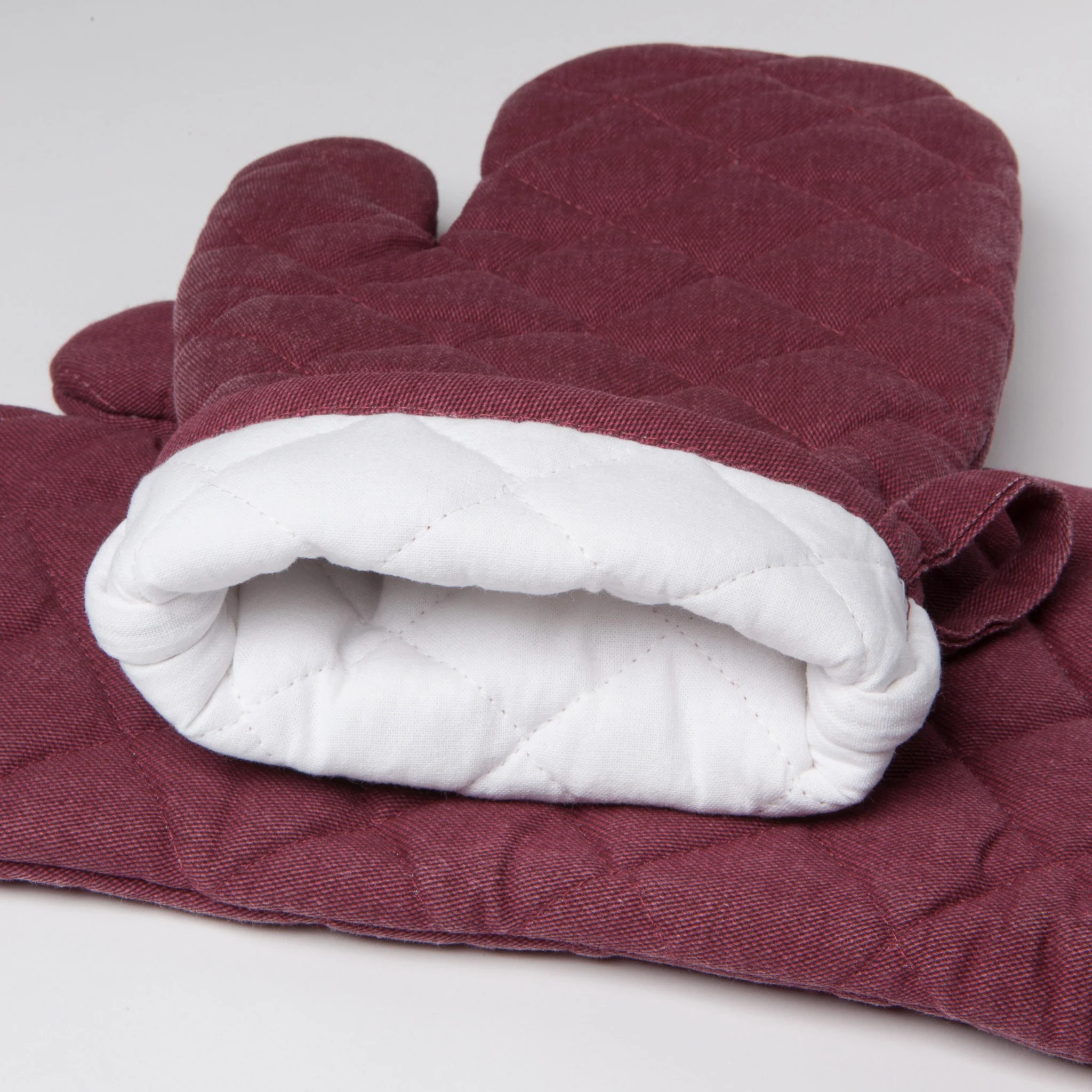 Danica Heirloom Wine Stonewash Oven Mitt