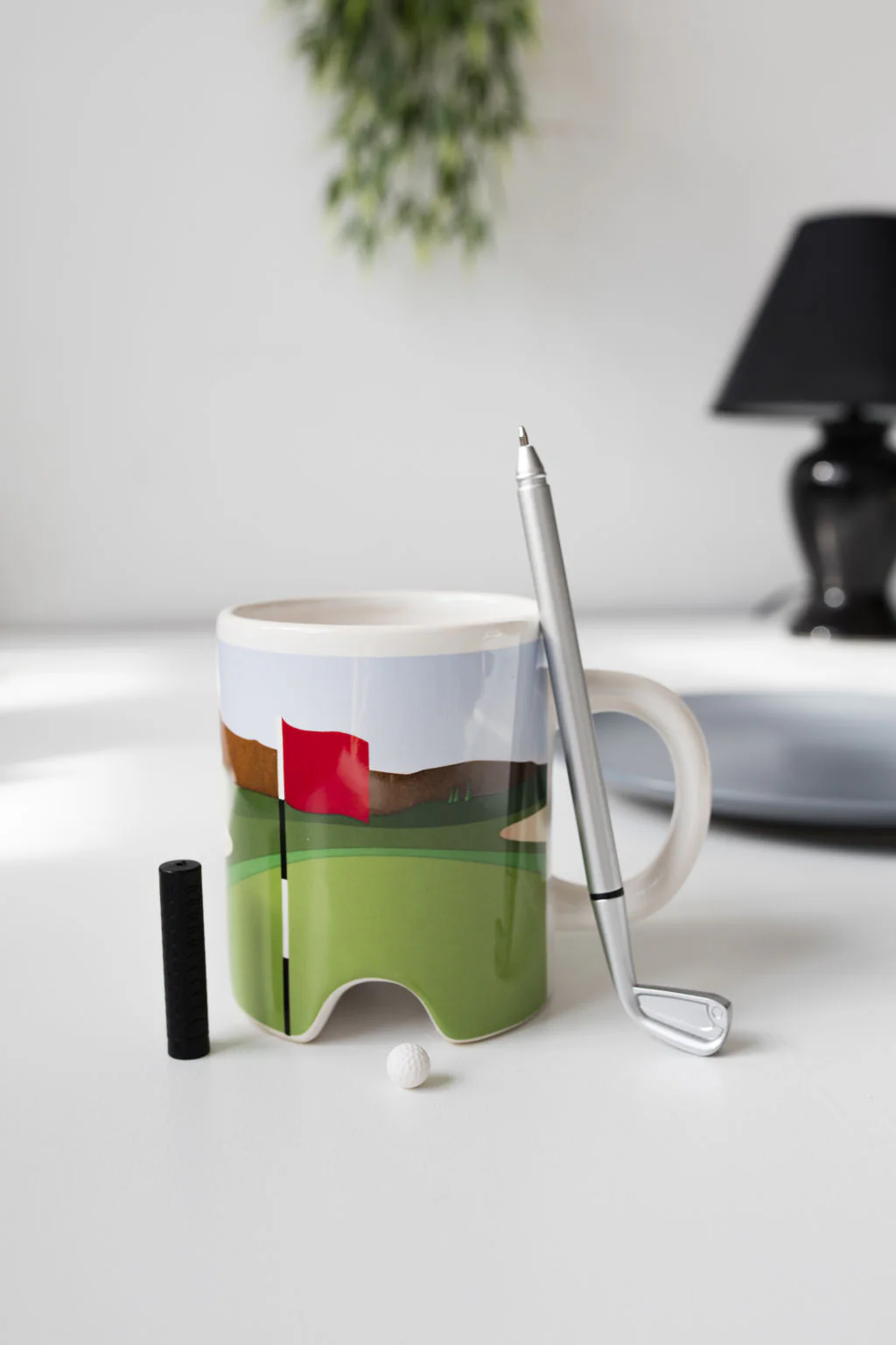 Kikkerland Putter Mug