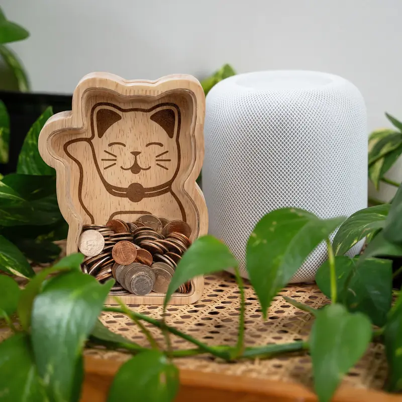 Kikkerland Lucky Cat Money Bank