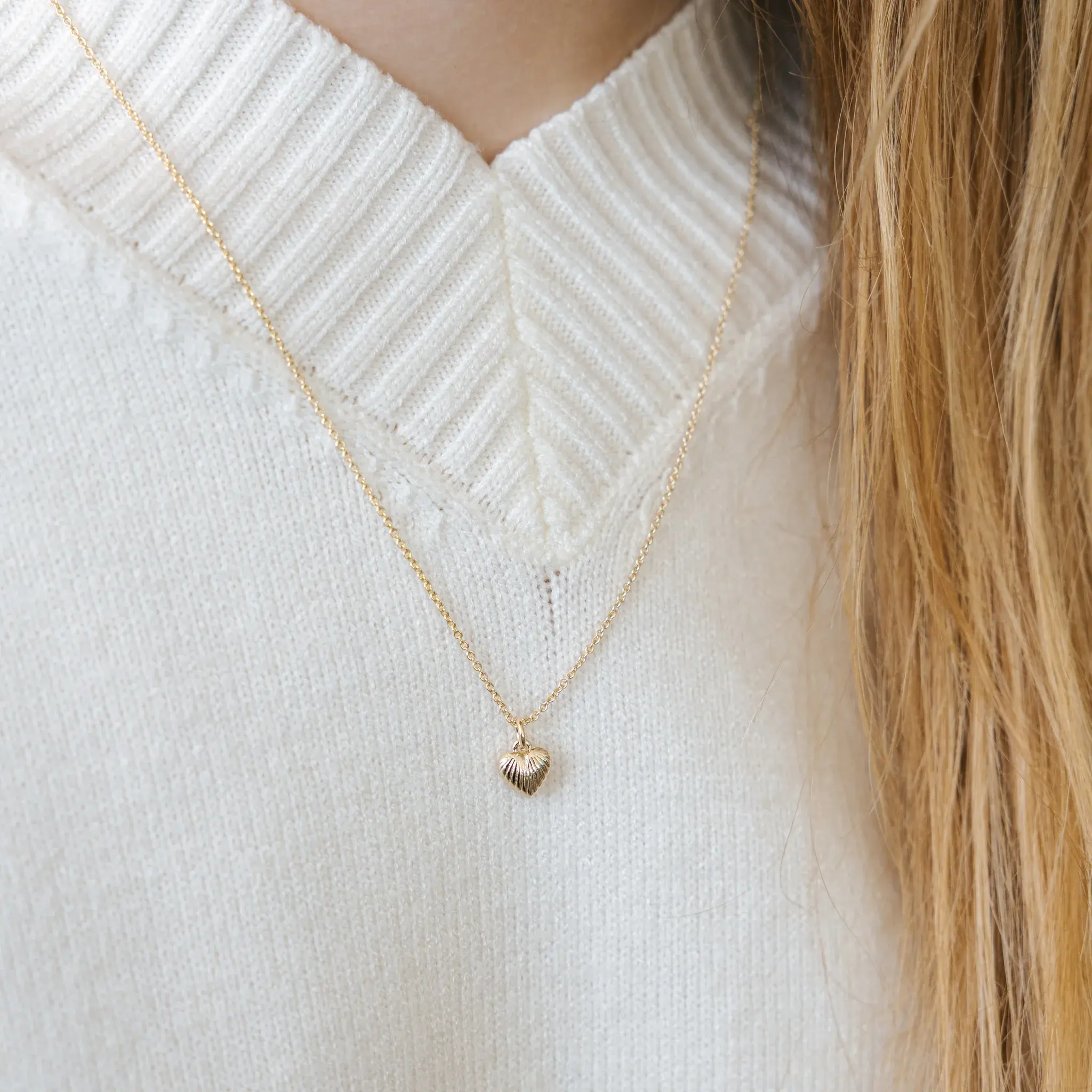 Glee Coastal Kiss Necklace Gold