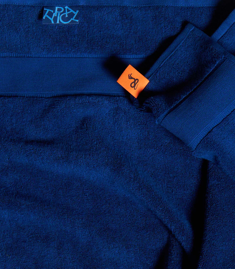 Typical Classic Studio Navy Stretch Bath Towel