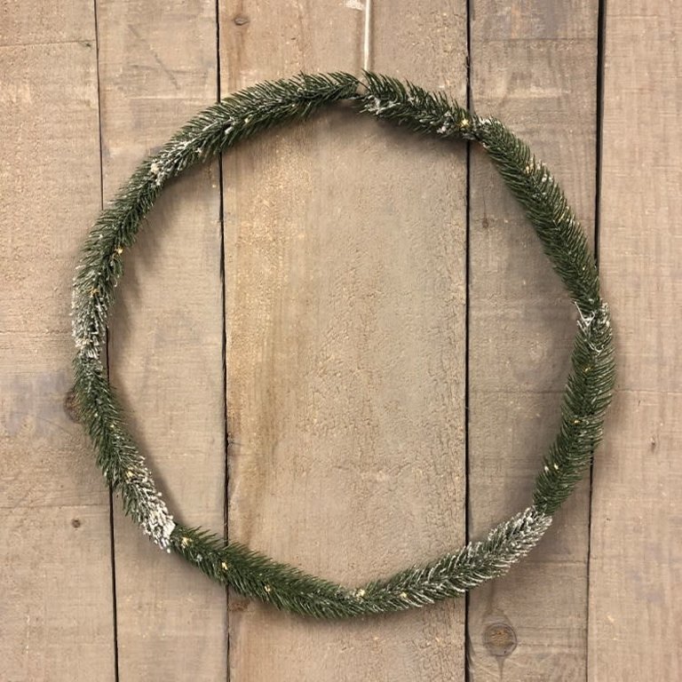 Minimalist DEL Wreath 16"