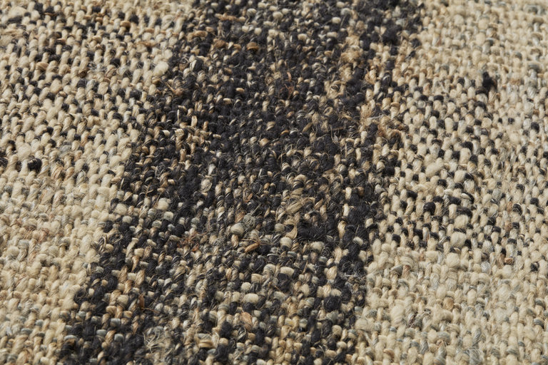 Loloi Rugs Highlander Framed rug