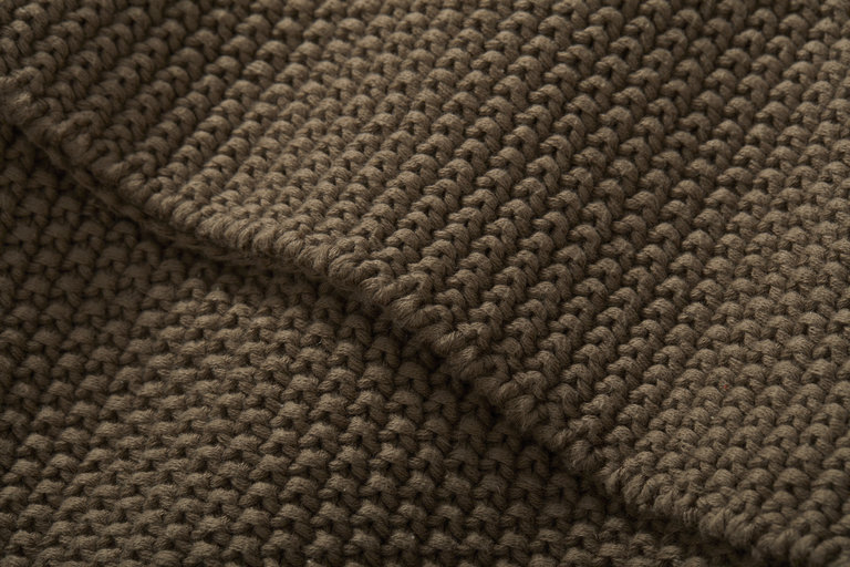 Loloi Rugs Nina throw