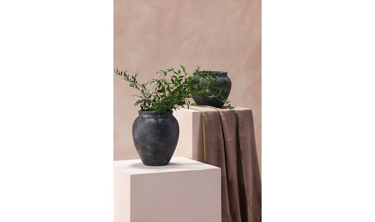 Nisso Black Vase