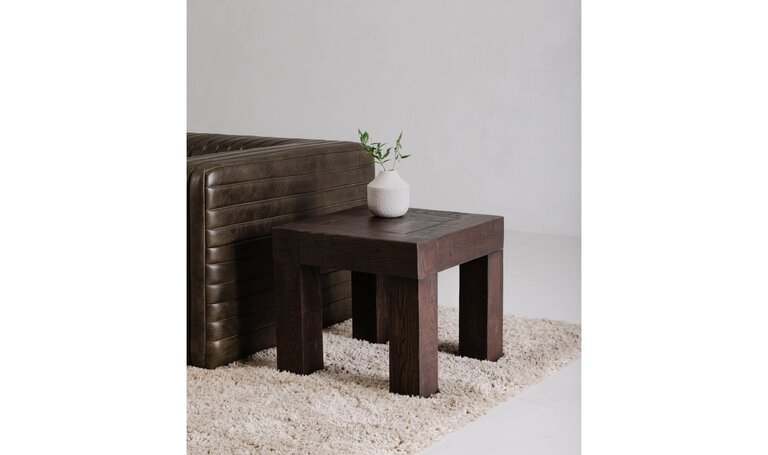 Moe's Home Xander Rustic Brown End table