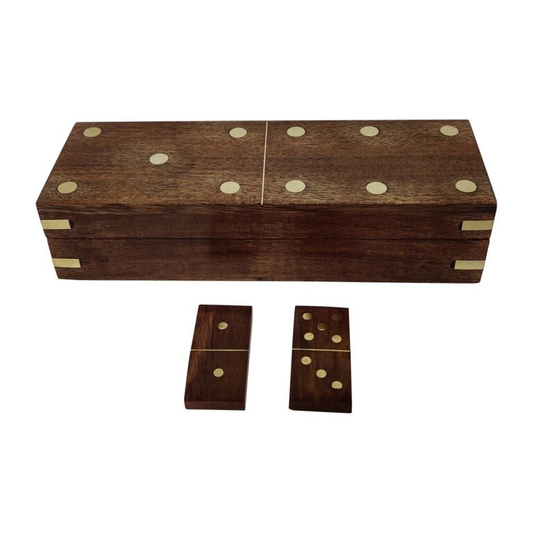 Boîte de bois avec jeu de Dominos