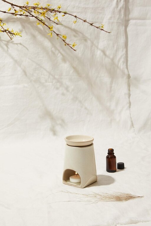 Essential oil burner