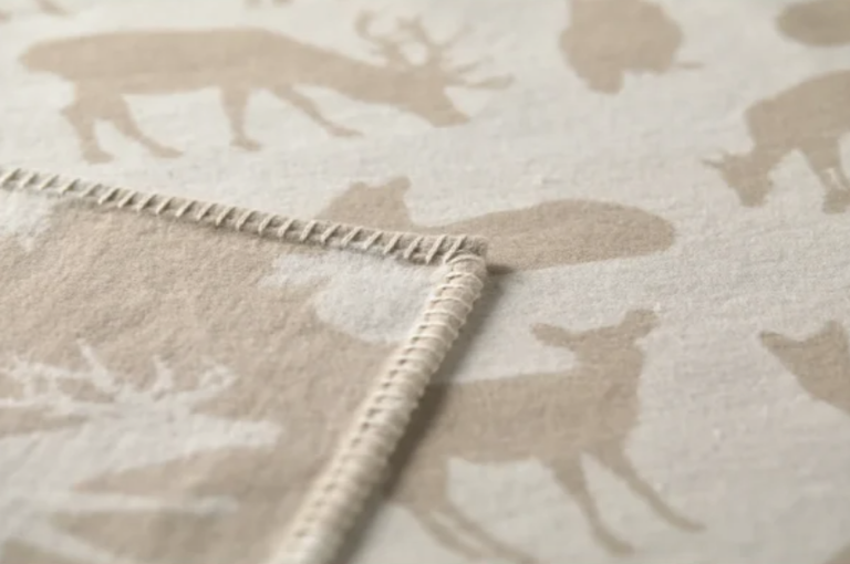 Sylt Throw "Forest Animals" - Ecru