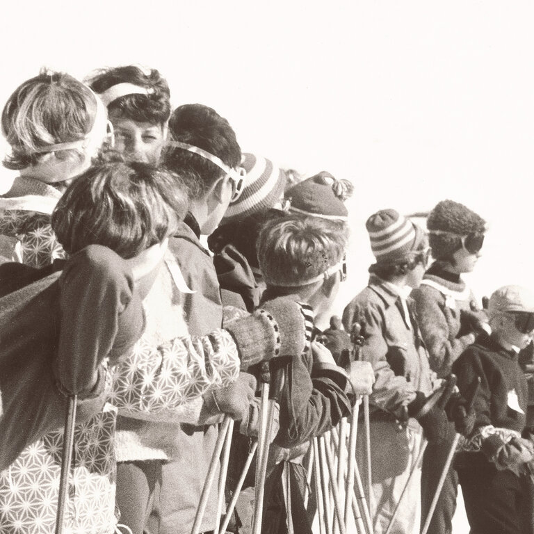 Celadon Art Cadre "Ski Lesson II C. 1966"