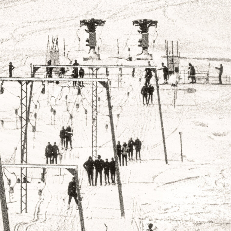 Celadon Art Cadre "Ski Vacation IV, C. 1960"