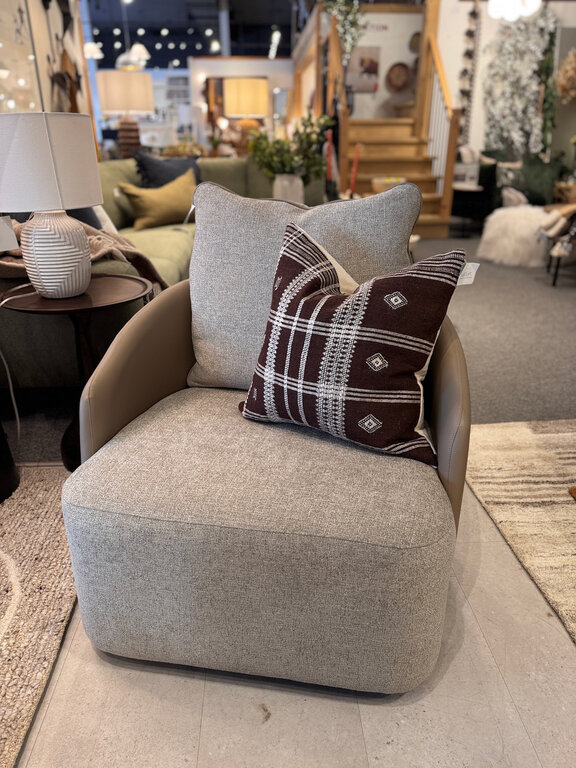 Romano Sofa Calypso Swivel Chair