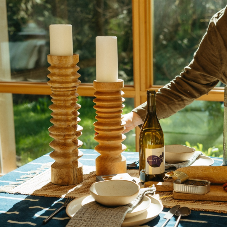 Selda  Pillar Holder