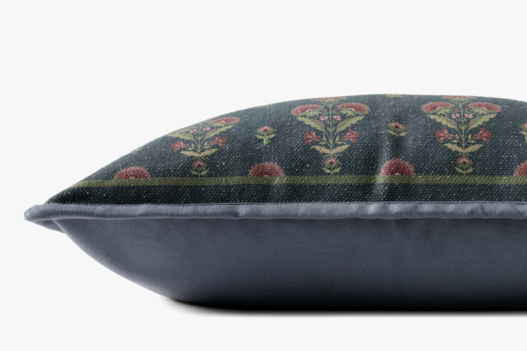 Chris loves Julia X Loloi rugs Coussin Chris Loves Julia - Bleu souci / Multicolore