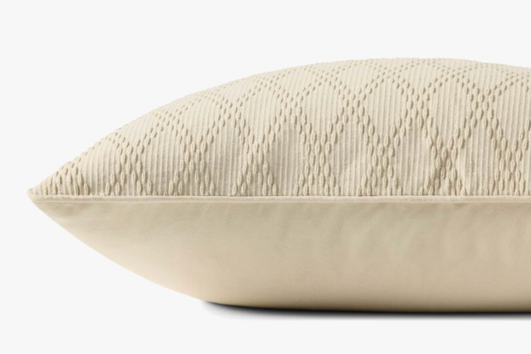Amber Lewis X Loloi Amber Lewis Cary Pillow - Ivory