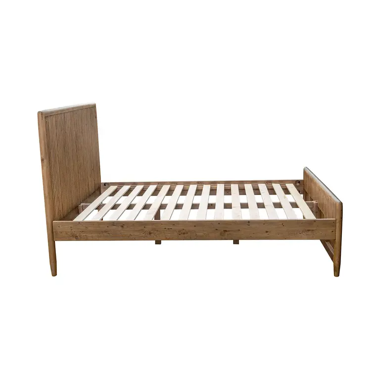 Britanny Queen bed