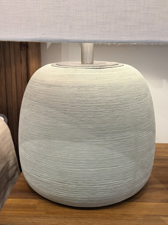 Renwil Ciruelo Table Lamp