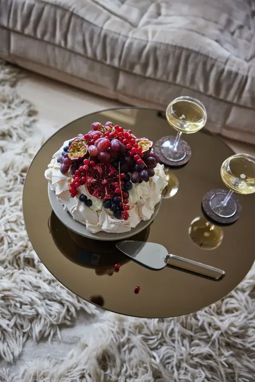 Sagaform Estelle cake cutter