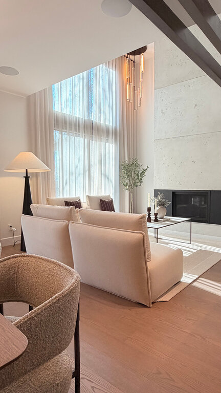 Trica Le Cournoyer Sectional