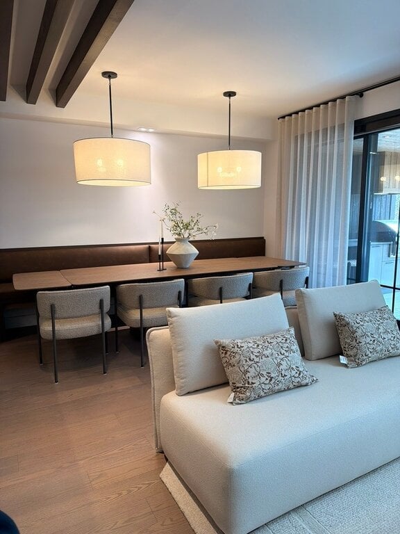 Table Volare