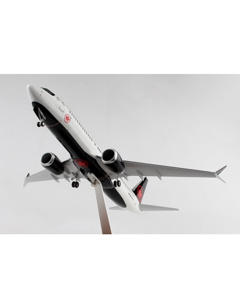  Air Canada 737Max8 1/100 W/Wooden stand