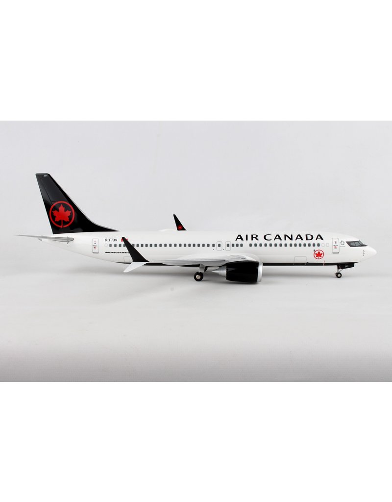  Air Canada 737Max8 1/100 W/Wooden stand