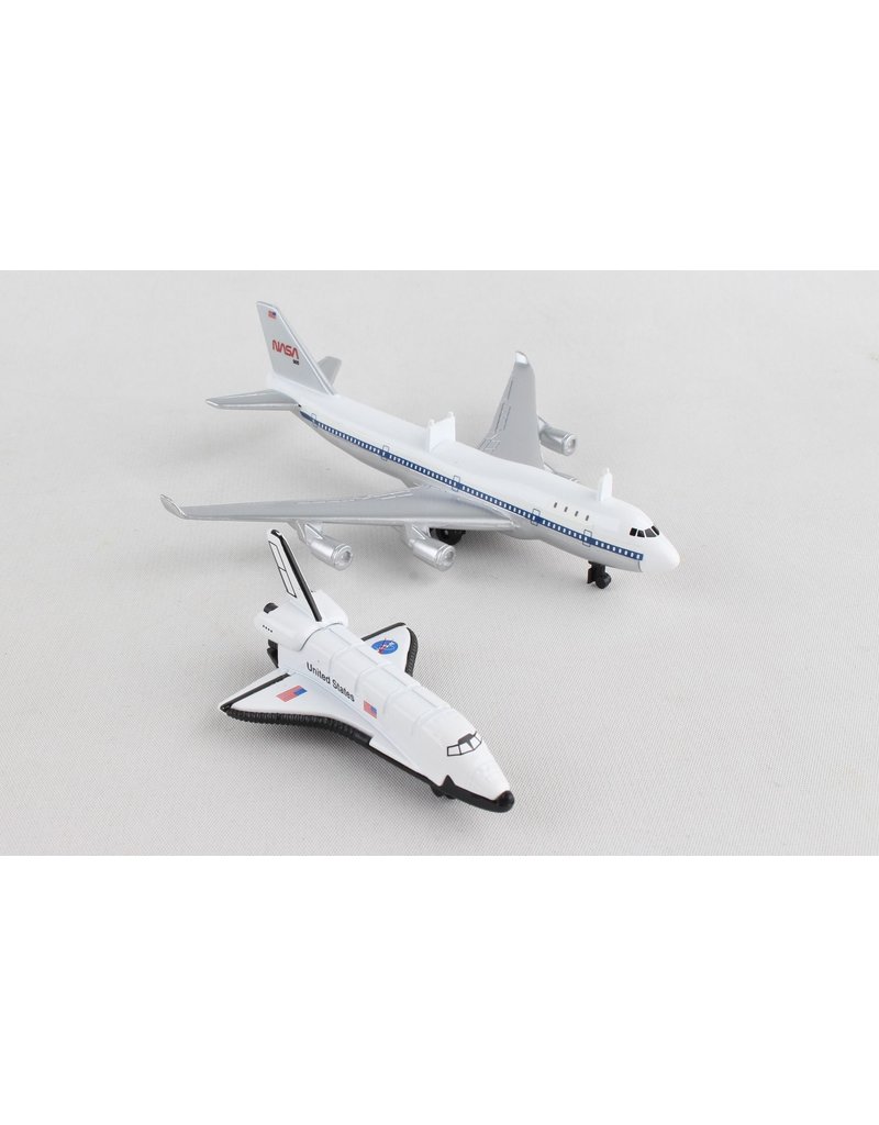 B747 And Shuttle In Single Box