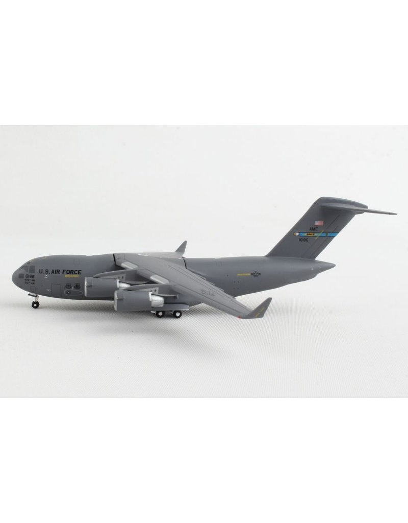 Gemini Jets 1/400 GEMINIMACS USAF C-17 1/400 DOVER AFB 01-0186