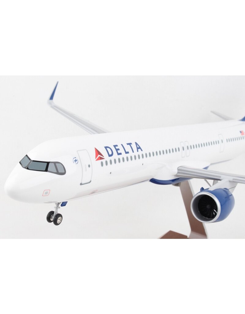 SKYMARKS DELTA A321NEO 1/100 W/WOOD STAND &  GEAR