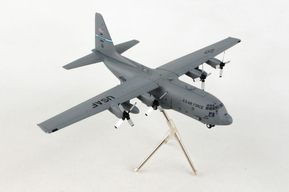 GEMNINI200 USAF C-130H 1/200 DELAWARE AIR GUARD 90-1057 - Who's