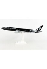 HOGAN AIR NEW ZEALAND 777-300ER 1/200 W/GEAR