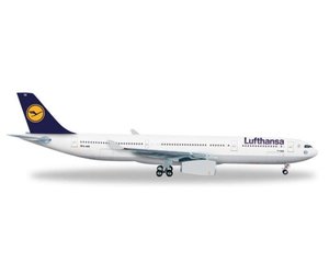herpa-lufthansa-a330-300-1-200.jpg