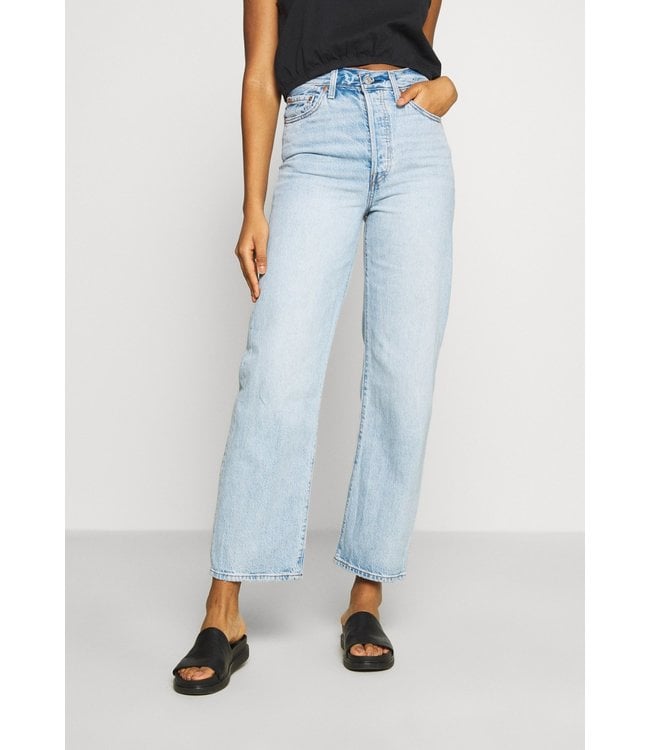 Levis Womens Ribcage Straight Ankle - 42nd Street Clothing