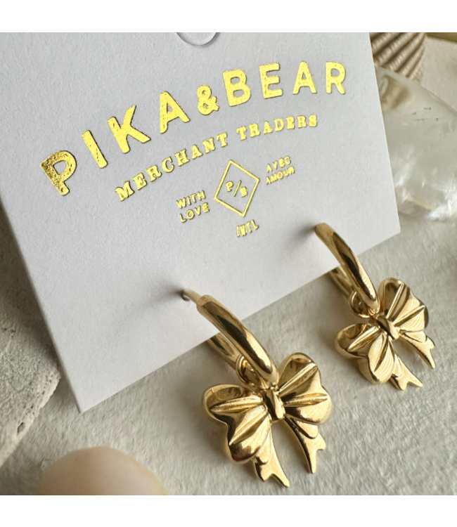 Pika & Bear "Luca" Bow Charm Hugger Hoop - Gold