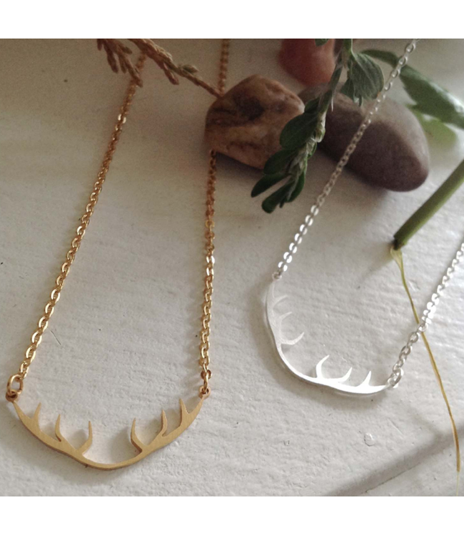 Pika & Bear "Wapiti" Tiny Antler Necklace - Silver