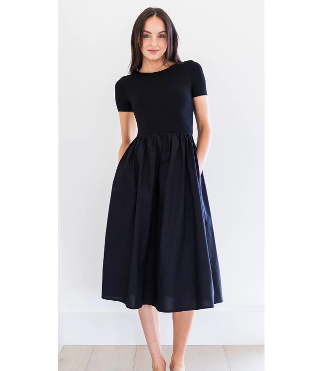 Priv Alyce Short Sleeve Midi Poplin Dress