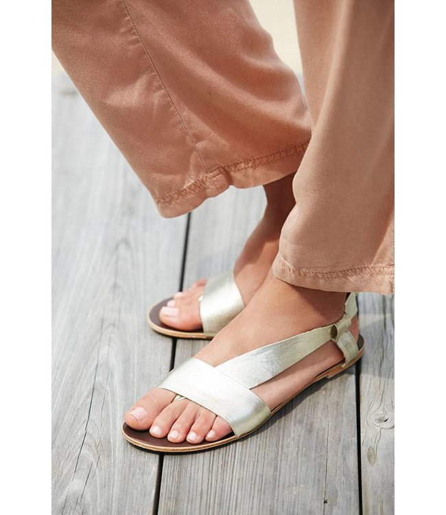 free people under wraps sandal