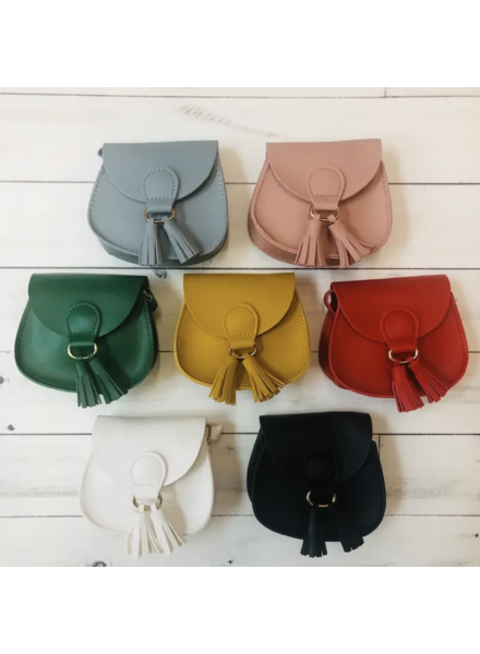 https://cdn.shoplightspeed.com/shops/614962/files/50138558/440x600x2/ethans-closet-tassel-purse-8-colors-options.jpg