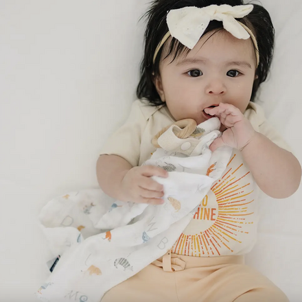 Bebe Au Lait TKBBAA Animal Alphabet Classic Muslin Teether Blanket