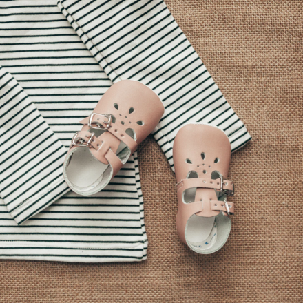 Shoo-Zees Carolyn Crib Shoe {Pink}
